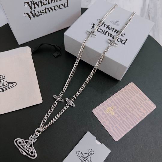 Vivienne Westwood necklace 11lyh48